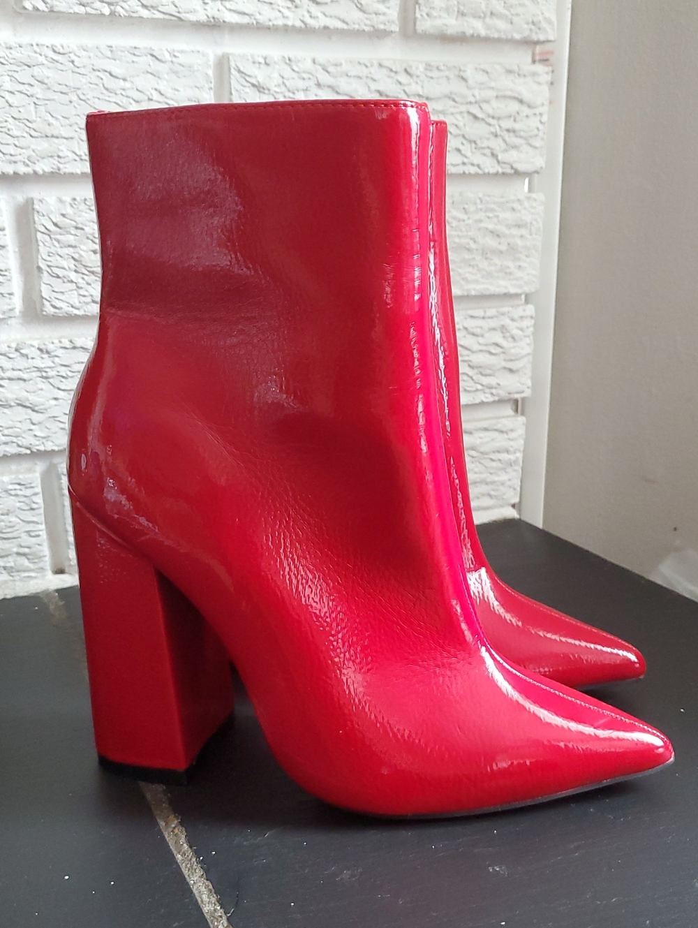 Sheln Red Patent Pointed Ankle Boot with Block Heel Sz 6 Coquette Feminine Girly